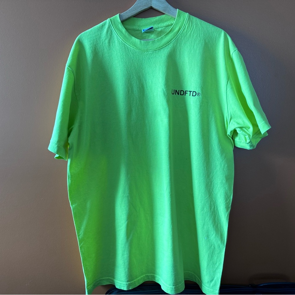 Undefeated UNDFTD shirt sz Large
